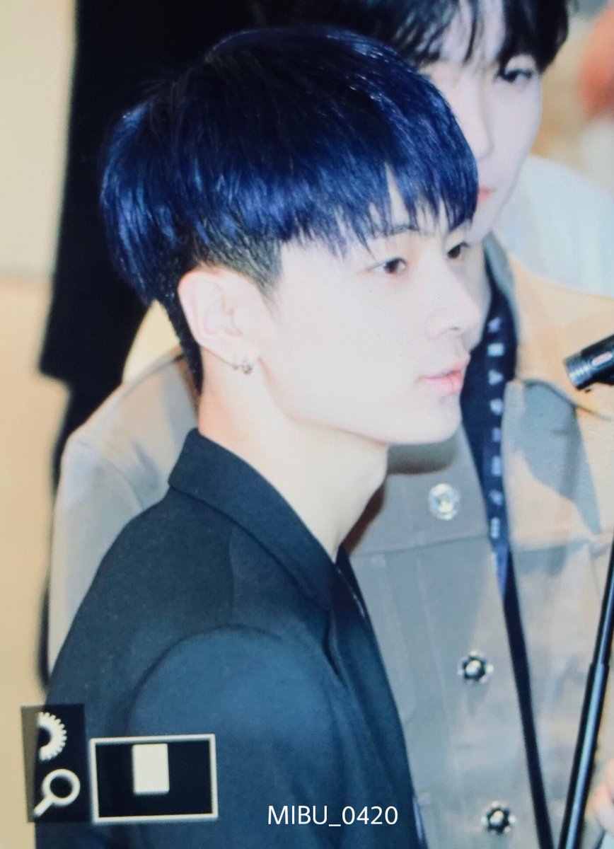 Jaymyhon's tweet photo. fall Inlove all over again(ﾉﾞ⌯’ㅅ’⌯)ﾉﾞ https://t.co/ZdGRyftgKM