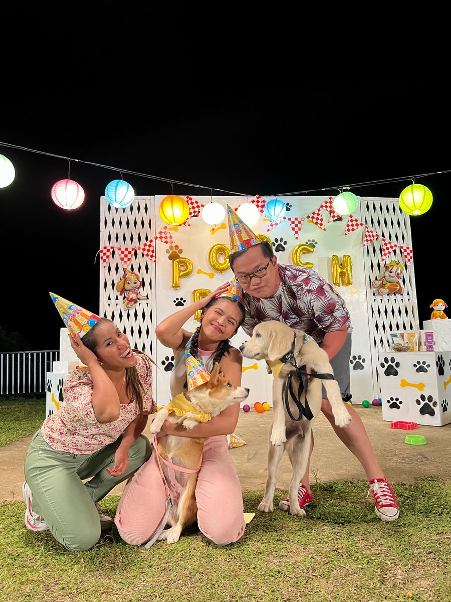 mainedcm's tweet photo. Get ready fur some puppy love! Dog training with Coco and Snoop this week on #MaineGoals. From obedience and agility training for all dogs to conformation training for show dogs. This is going to be a pawsome week! See you at 8pm, hoomans and doggos! 🐾 @FeelGoodSaBuko https://t.co/PB16aw3cId