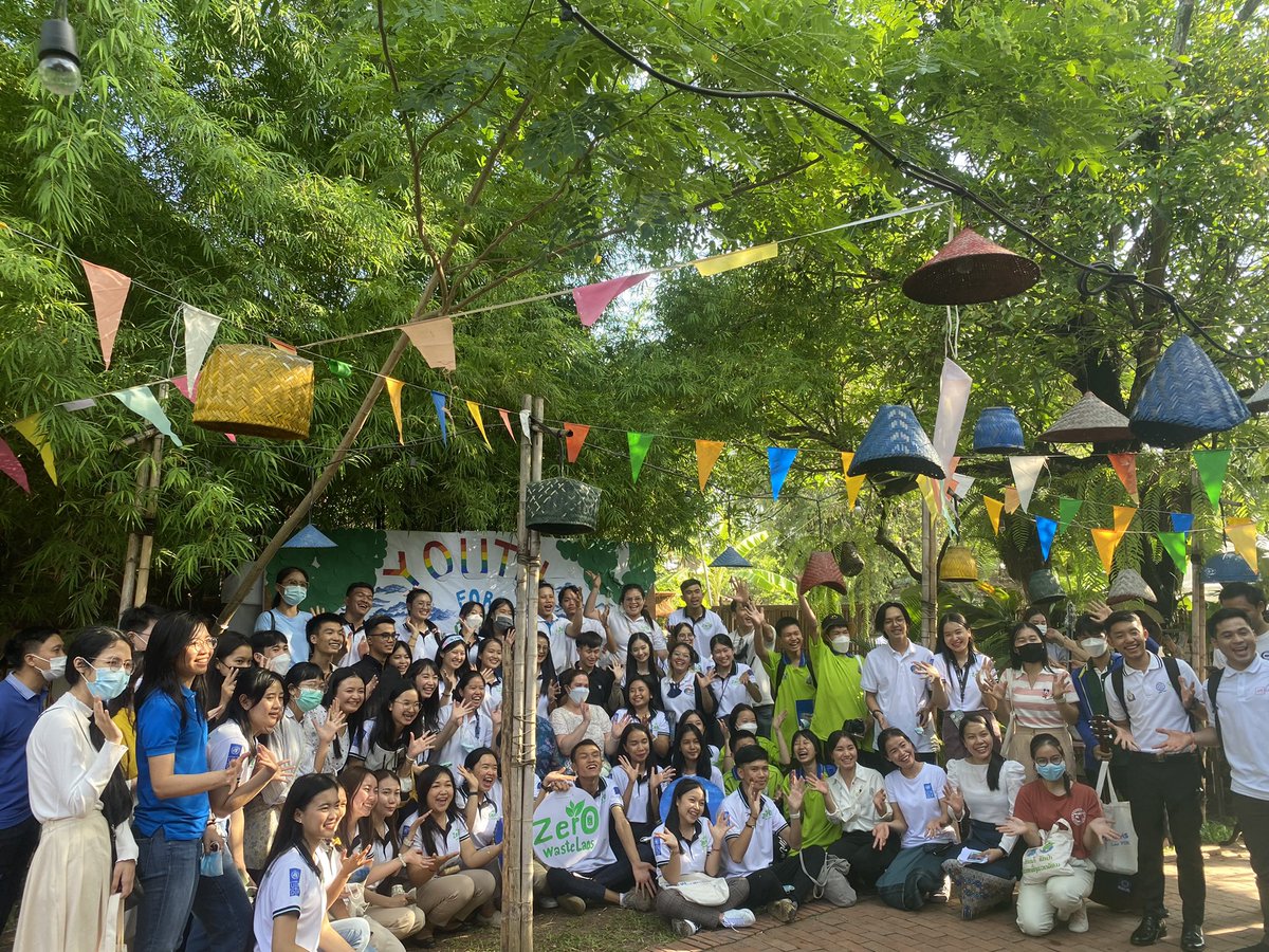 jenny_rdouglas's tweet photo. lots of energy, passion and creativity on display at the #YouthAndEnvironment event this weekend! Great to see #YouthLedAction from all Zero Waste Laos volunteers and attendees ๐๐ฑ #Youth4Dev https://t.co/tDYRGg8clQ