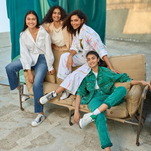 WaveMalls's tweet photo. Unpack all things summer with Levi's x Deepika Padukone and some signature styles. Available at Levi's store #WaveMall #Lucknow & Moradabad.
@LEVIS @Levis_IN @deepikapadukone #Levisjeans #leviscollection #jeans #womenscollection #updateyourwardrobe #BuyBetterWearLonger https://t.co/ZY34KvlSLr
