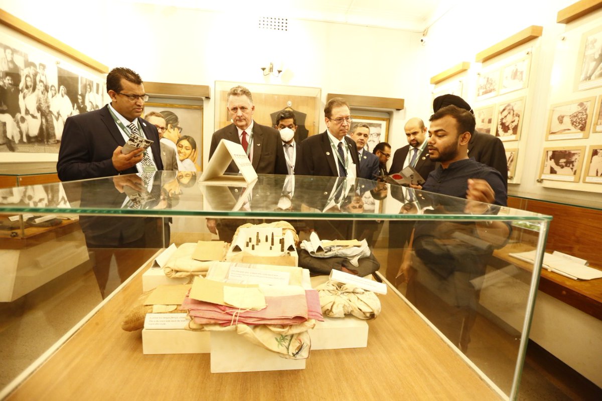 USBanglaTrade's tweet photo. US-Bangladesh Business Council Delegation was humbled to pay homage to Bangabandhu Sheikh Mujibur Rahman to honor the memory of Father of the nation at the Bangabandhu Memorial Museum, Dhanmondi.
#USBD50
#USBBC2022
#Bangabandhu
#historyBD https://t.co/GPUoMNItt7