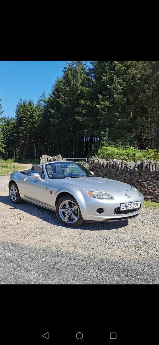j100nxb's tweet photo. @ThePollitt Here's the mx5 that I'm thinking of changing for a Renault Wind! https://t.co/bo4aVoB67r