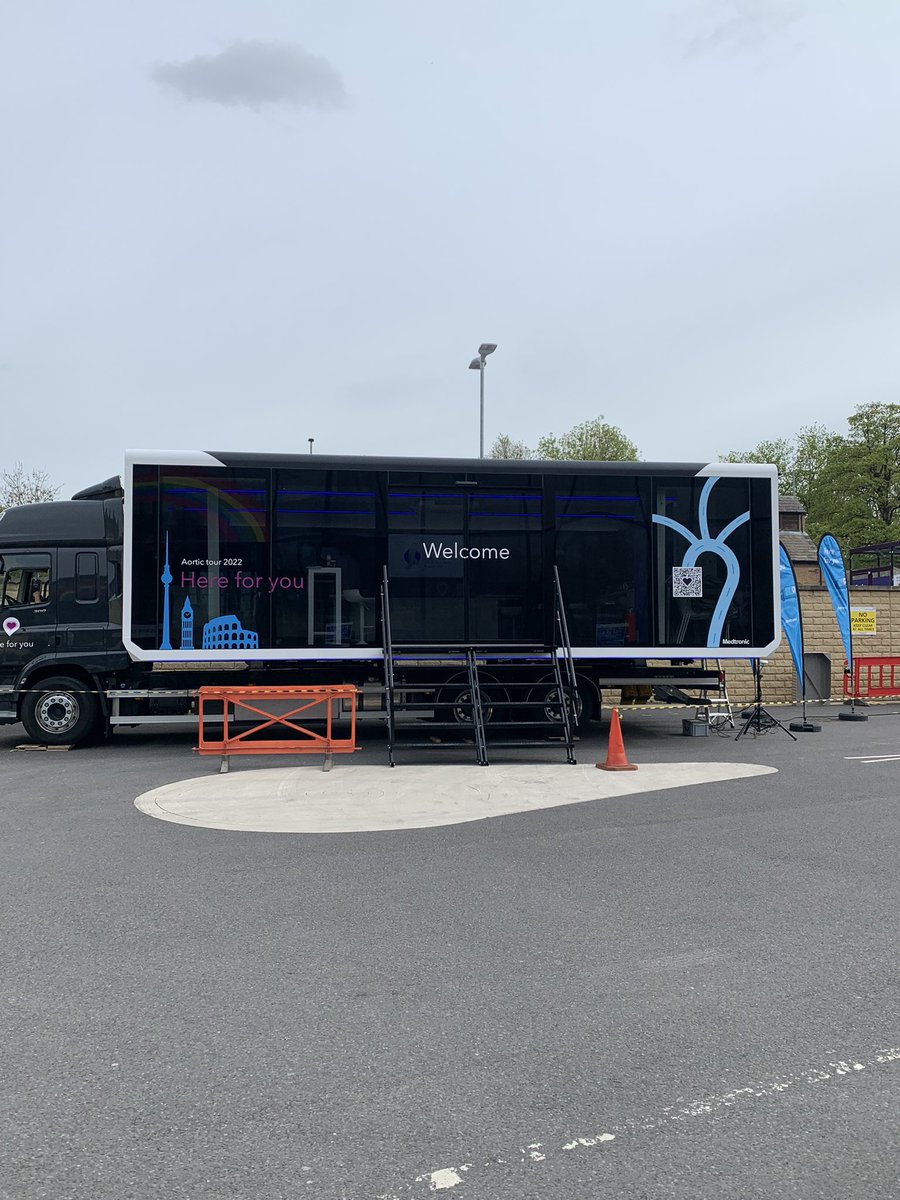 drjbarber's tweet photo. It’s here! The @MedtronicUK mobile training facility @BTHFT ! An opportunity for IR and VS trainees to get hands on experience with EVAR in a simulated environment. https://t.co/qIJCI11hzv
