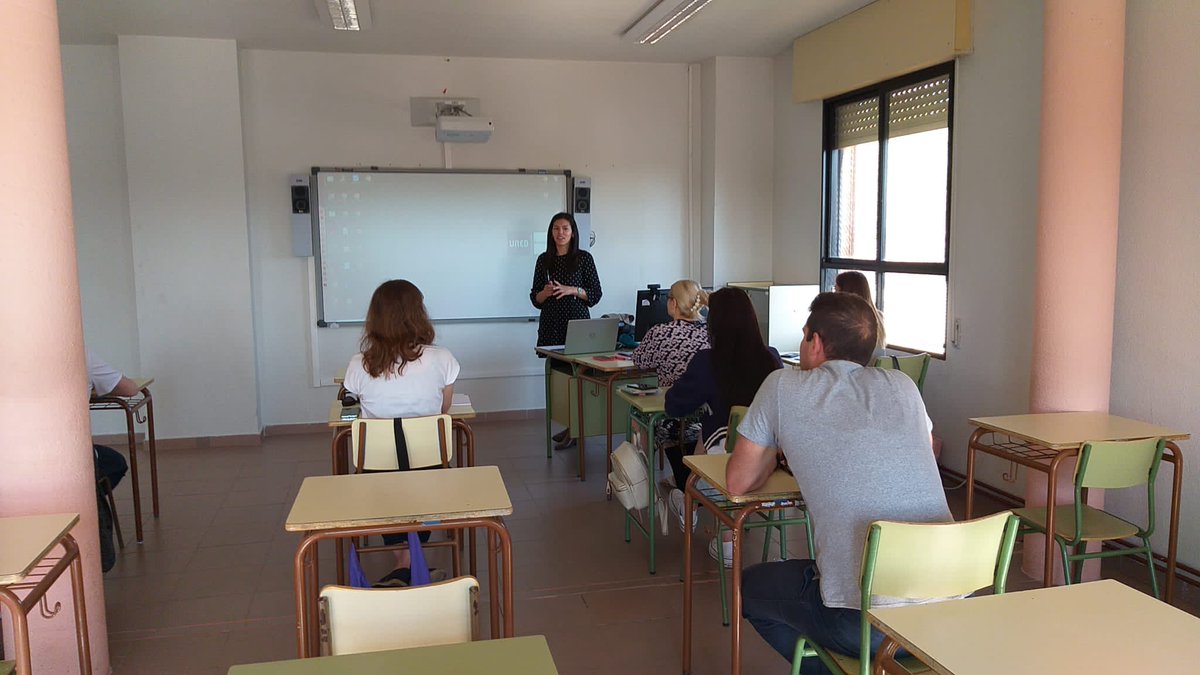 UNEDMadridSur's tweet image. Comienza en #Alcorcon el curso de español para ucranianos #CUID #UNED becados por Banco Santander @AytoAlcorcon @natadeandres @CUID_UNED @FormacionP_UNED