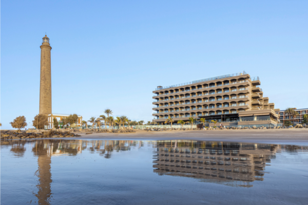 Si estás pensando en una escapada de ensueño... ¡Descubre este nuevo hotel <a href="/Lopesan/">Lopesan Hotel Group</a> en Maspalomas! Algo inolvidable te está esperando😍 
bit.ly/3P5CAqO