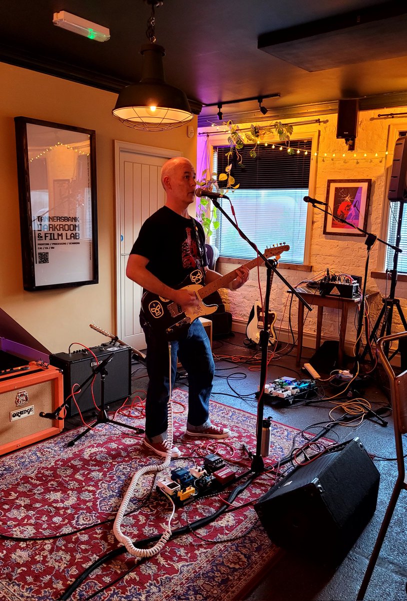 Self Made Millionaire <a href="/gogofilthyrich/">Richard Millington</a> channelling his inner J Mascis at Tanners Bank. Cracking gig.