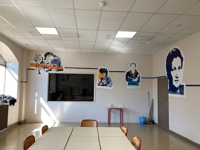 AymardLp's tweet photo. Inauguration  projet Zazzi: un moment de partage autour de l'égalité hommes-femmes, des témoignages   de femmes sur le monde du travail, la présence de la Région, maire d'Espaly, Architecte, chefs d'entreprises, nous montrant que réussir en tant que femme, c'est possible! Merci! https://t.co/TqKKBGgy6M
