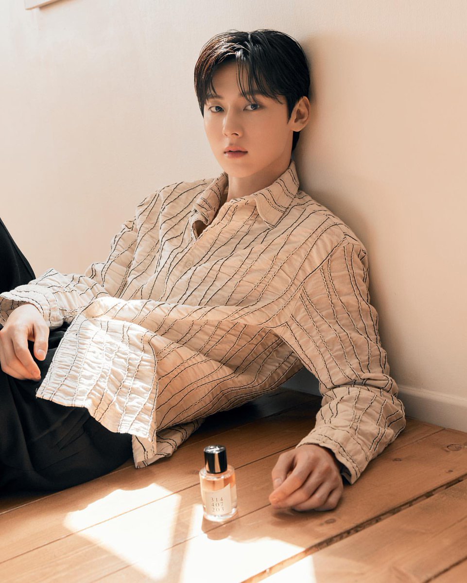 220509 황민현 인스타그램

❤️✍️🏻
instagram.com/p/CdVLxJeJ4U0/

#황민현 #hwangminhyun