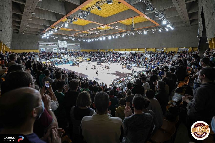 VilledOrleans's tweet photo. [SPORT] 🏀🤍
L'@OLB45 lance l’opération #TousenBlanc pour le dernier match à domicile de la saison ! #GoOLB

📅 mardi 10 mai à 20h
📍 Palais des Sports d'Orléans
🎟 : https://t.co/1GuakTAmFC
👉🏻 : https://t.co/4xfDIia1ra https://t.co/osQpgVzsm9