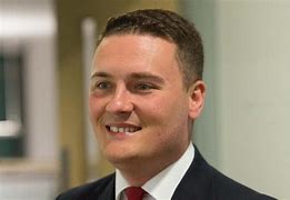 DalbidEU's tweet photo. @KayBurley @michelledonelan Have to say the likes of #EmilyThornberry #WesStreeting #LisaNandy have done an excellent job of putting matters into perspective. Right back in the faces of hypocritical and hysterical ‘Reporters’. Credit to #EdDavey #TimFarron #IanBlackford and others who see it for what it is. https://t.co/s4w9EKnCoq