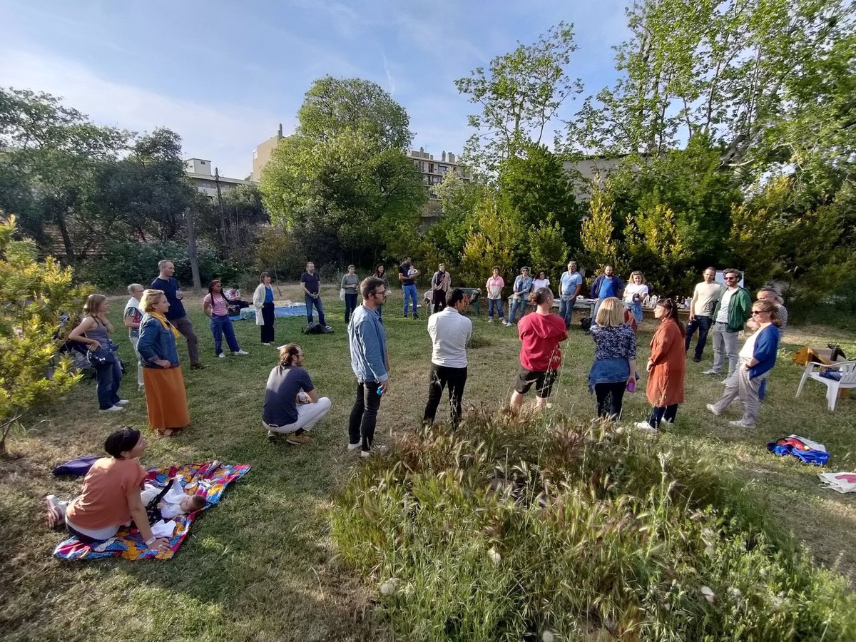 LicaEurope's tweet photo. 😎 [ Retour sur le Meet-up du Tiers Lab des Transitions ]

Des humains chaleureux, une ambiance printanière, des échanges constructifs. Merci à vous d'être venu-es ❤

Une question ? ➡ contact@lica-europe.org

#tierslab #lica https://t.co/JbQQ78Zbqr