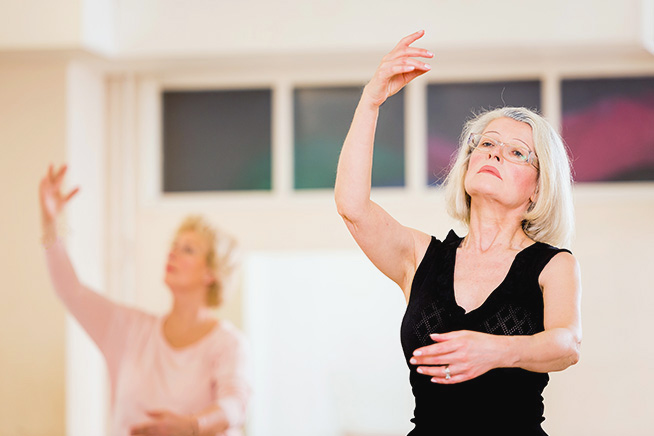 Are you an experienced ballet teacher looking to expand your knowledge on safe practice for adults? The Silver Swans® Workshop aims to provide you with experience of effective teaching strategies for mixed ability older learners.

Book now: bit.ly/3vD6KtH

#Dance