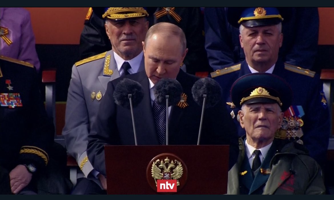 einherzfuers's tweet photo. #putin wirft dem „bösen“ Westen genau das vor, was er macht. Was eine Witzfigur. Ich hoffe, dass dieser Krieg bald endet und sein Volk und die Welt, sich gegen ihn wendet. #liar #stoppwar https://t.co/cXaIabXLKq
