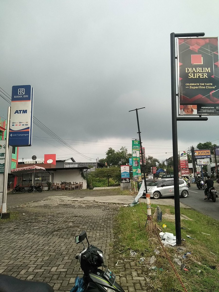 Mendung mengundang