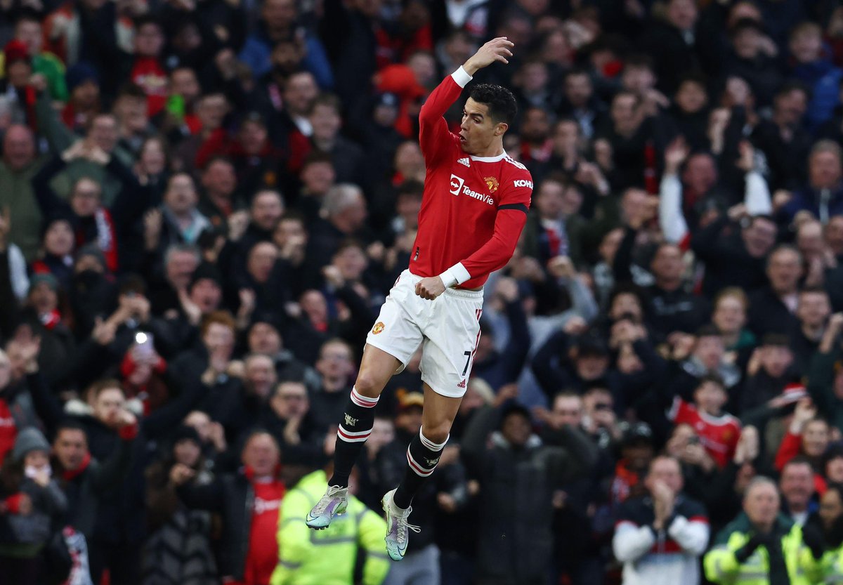 TheBallZoneX's tweet photo. 🎙️ Sir Alex Ferguson: 

“Cristiano Ronaldo could play for Millwall, QPR, Doncaster Rovers, anyone, and score a hat-trick. I'm not sure Messi can do that. Messi is a Barcelona product.” https://t.co/EGdWgEYk8p