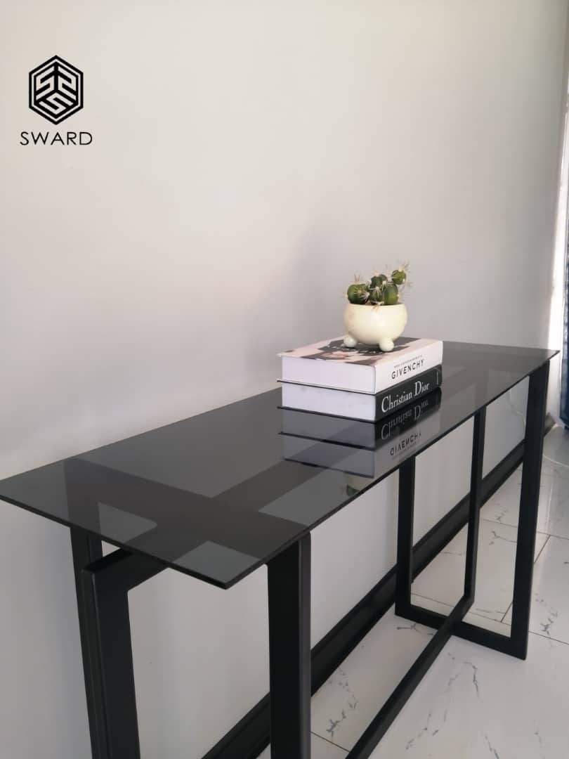 SwardInteriors's tweet photo. ELEGANCE STARTS AND ENDS HERE!!

Affordable high quality console tables ranging from K1999.00 to K2399.00

Get 10% off, for a console table + coffee table purchase

Contact us on +260776612162

WE ARE LOCATED IN CHALALA, LUSAKA (Delivery done at a fee) 

#SwardLuxFurniture https://t.co/jEe9PkcC6b
