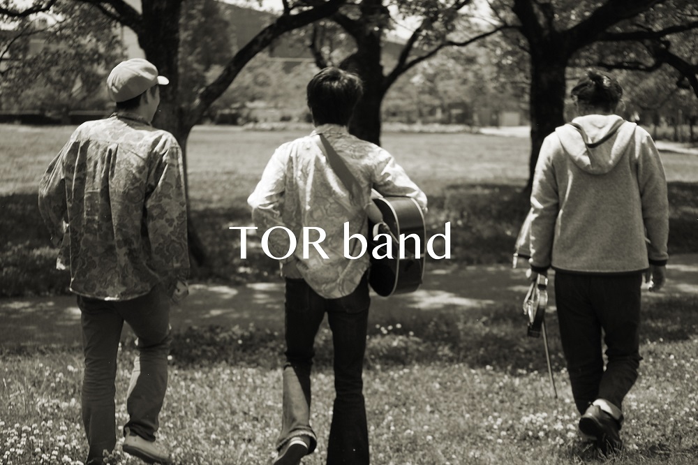 Choji_song's tweet photo. 5/14（土）は北欧の森音楽会特別篇「ハルステンマ」にTORbandで出演します。ワールド系のトリオバンド、3年ぶりの演奏一回は惜しいなぁと、急きょもう1ライブ、5/16（月）の満月ライブでも演奏することにしました！詳細つづく＞
#TORband #ハルステンマ #満月ライブ https://t.co/hzXt8wdXCk