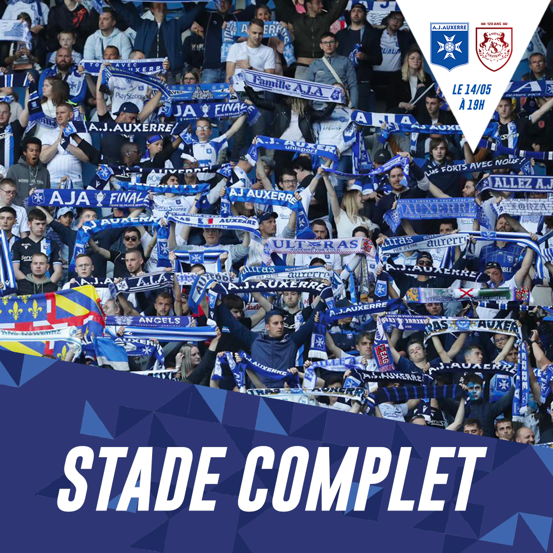 AJA's tweet photo. LE STADE EST COMPLET !

Merci pour votre très fort engouement pour ce dernier match de la saison. 
Le stade est désormais à guichets fermés 🔵⚪

Nous sommes en attente d'informations complémentaires pour communiquer sur de nouvelles places en vente

#TeamAJA https://t.co/y2KapqRDoR