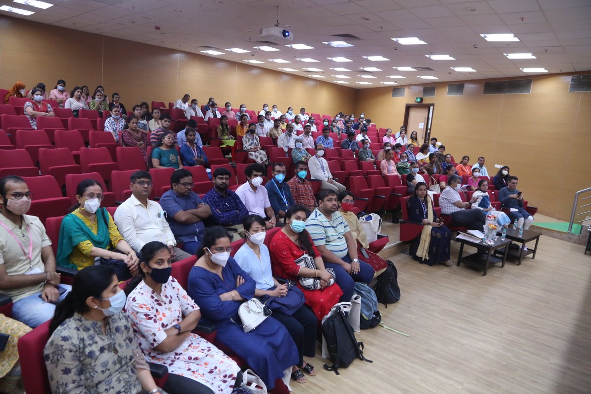 icmrnirwoh's tweet photo. Our 4-week @DeptHealthRes sponsored training course on "Omics in Biomedical Research &amp; Clinical Practice" #BRCP2022, was inaugurated by Dr Pallavi Saple (Dean, JJ Hospital) and Dr @AnuragAgrawalMD. We also welcomed the 18 candidates selected for it.
#ICMR4NewIndia #AmritMoahotsav https://t.co/5ru5mAD4Bo