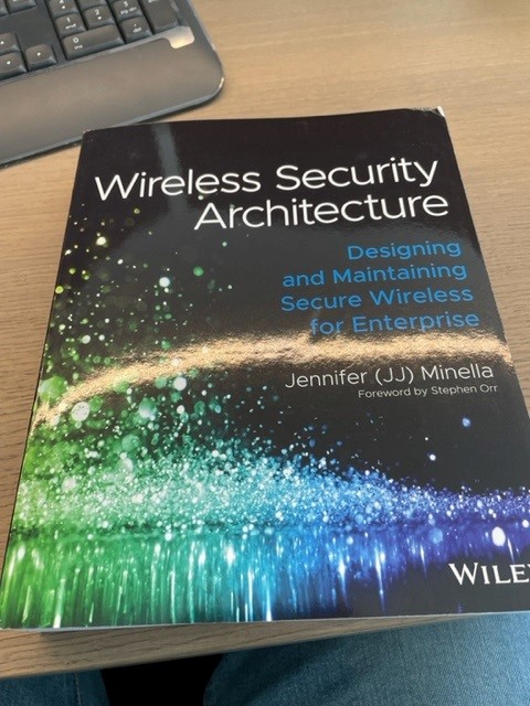Hans_Complit's tweet photo. Finally available in Belgium. Thx @jjx for the amazing content, ready to learn. https://t.co/iojiY0w2XE