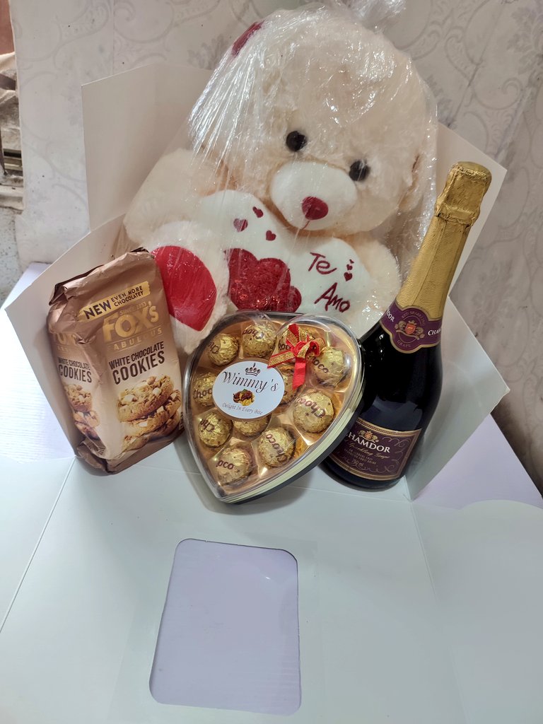 MsPlaceCakes's tweet image. Out for Delivery!
Now taking orders for the new week. DM or click the link on bio to place your order.

Pls RT when this pop on your TL 🙏