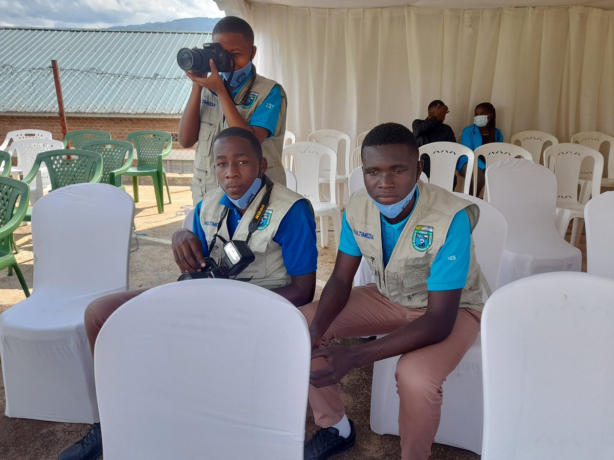 youtube.com/watch?v=tjvPox…
Kuri uyu wa 09/05/2022, twifatanyije na <a href="/NgambaSector/">Ngamba Sector</a> mu gikorwa cyo Kwibuka ku nshuro ya 28 Jenoside yakorewe abatutsi. Mwakurikira uyu muhango kuri uwo murongo.