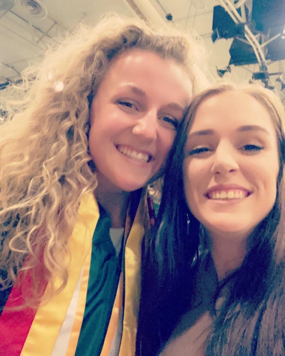 mckynnaebungard's tweet photo. Great teammates and even better friends! I love each one of you and am so proud of you all! https://t.co/bgSf3L3lXA