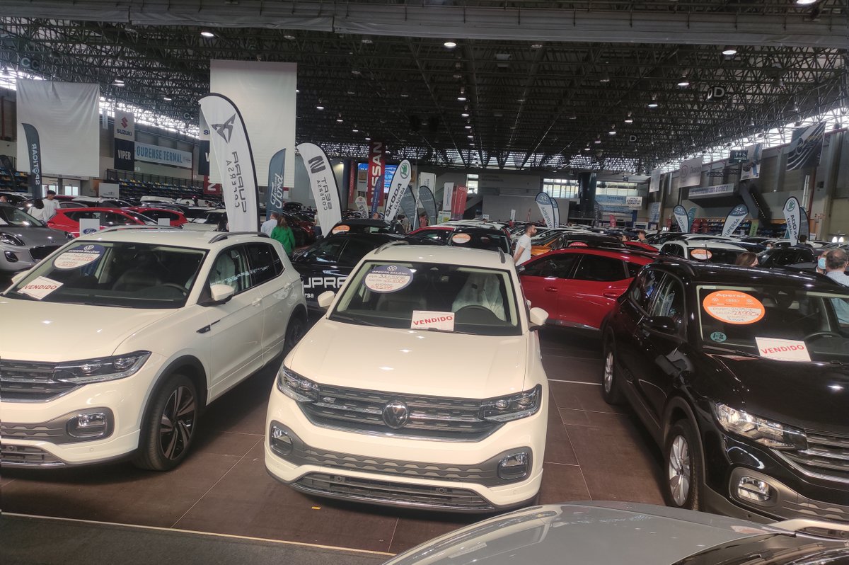 EXPOURENSE's tweet image. O IV #CarOutletOurense pecha con 95 coches vendidos e 2.000 visitas
Organizado por @EXPOURENSE e #acauto contou coa participación de 14 concesionarios que representaban a 20 marcas
expourense.org/o-iv-car-outle…