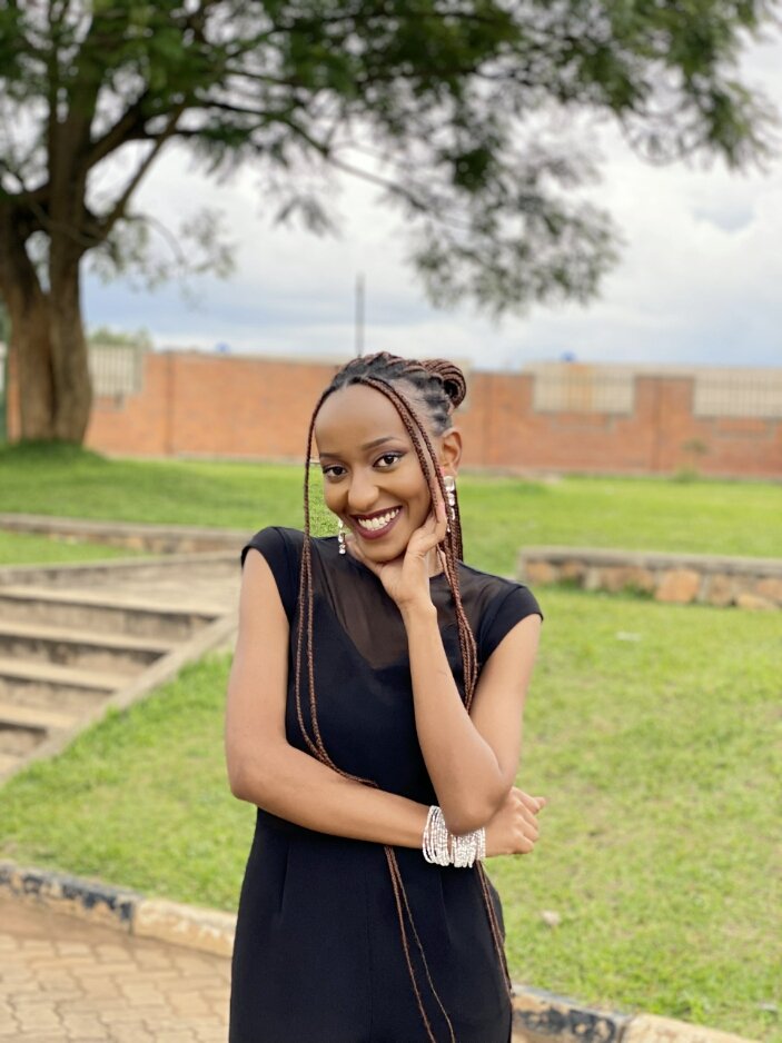 Bucura__'s tweet photo. God has been so faithful to us 🥺♥️ I'm a super proud sister!! 🥂 To the new anaesthetist in the family 😌❤️ #Musoni's ♥️ https://t.co/JFcpugqEqr