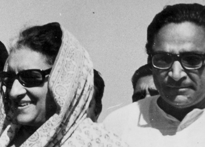 Respected Shri #MotiLalVora ji With Legendary Personality Honrable PrimeMinister Smt. #IndiraGandhi ji.
