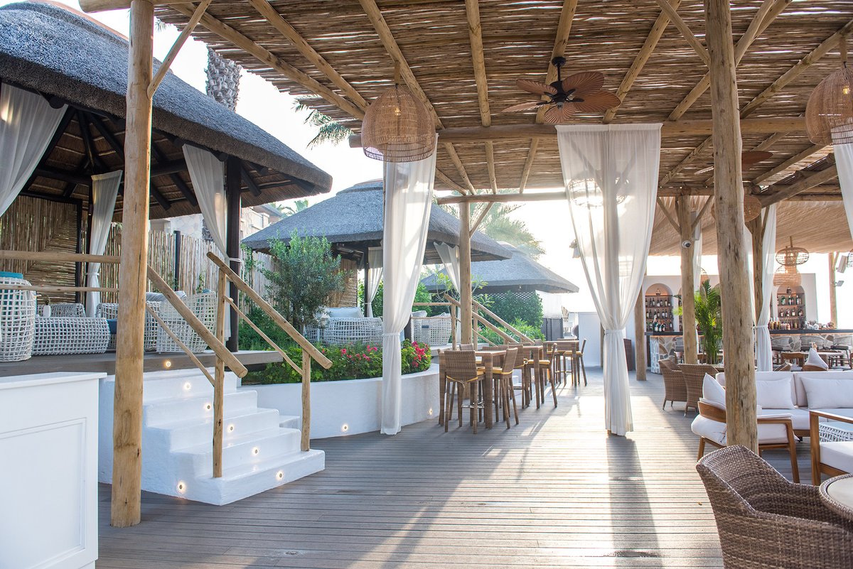 CapeReed's tweet photo. Ancient Greek agora meets the French Riviera at the trendy Laguna Lounge!

Sit back in the lounge enjoying an early or late lunch or come after sunset as Laguna Lounge transforms into Palm Jumeirah’s trendiest night-time bar. 

#LagunaLounge #SofitelDubai #Pergola #Natural https://t.co/2GE94KZfIh