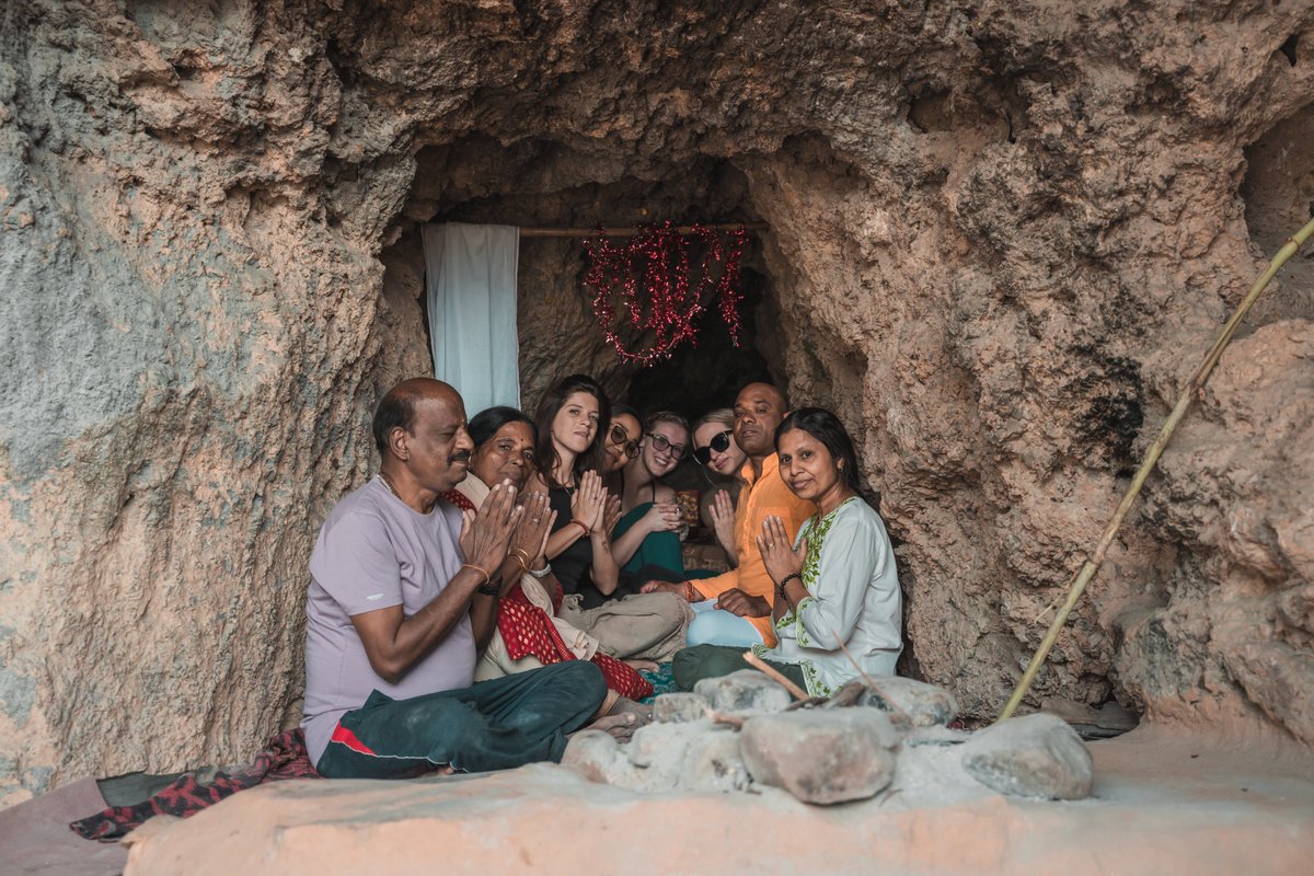 Sunday Excursion Tour at #vashitavacave 
Vashistha cave : Located 25 Km from Rishikesh on Badrinath road -Ancient Cave Where Great Sage Vashistha Medicated
#cavesinrishikesh #meditaion #vashishthacave #mounibabagufa #taatwalababacave #kaivalyam