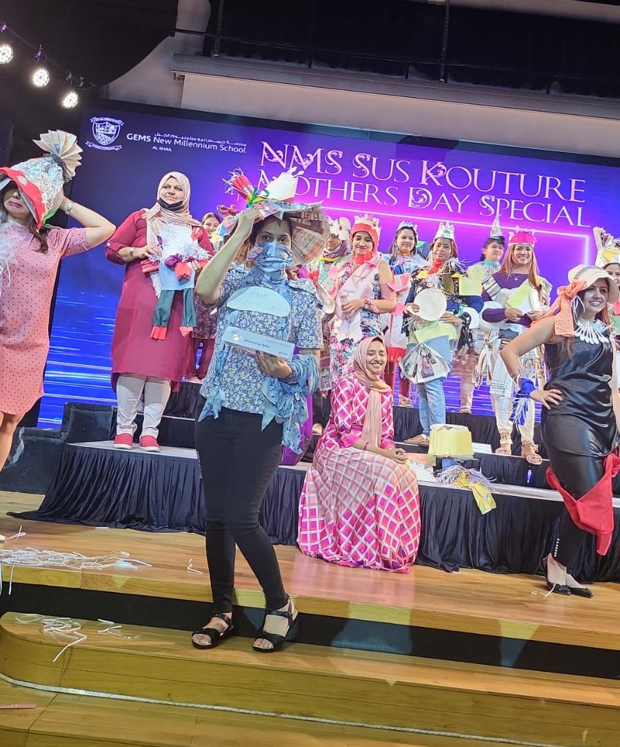 anshulv36854566's tweet photo. Mother's day celebration in GNMS..lots of activities..picture with lovely principal @Fatima_Martin..
Mother's day poem recitation by Ishana Srivastava
#Grade2E @gemsnms_alkhail @mchatterjee_2k @nmsjagruti @pragya_rajeev @Susanna_Porob https://t.co/MaZr28b263