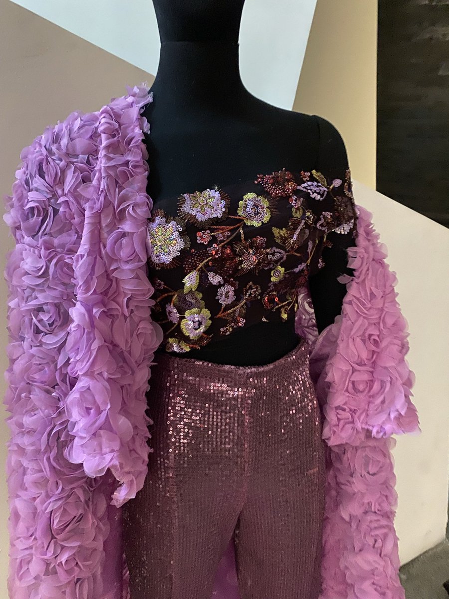 KARobinson__'s tweet photo. .@ashaama’s New Moon exhibit is open at the @CincyCAC. We have a look at the inspiration behind the fashion on Good Morning Cincinnati. https://t.co/mPP1qkLIW1