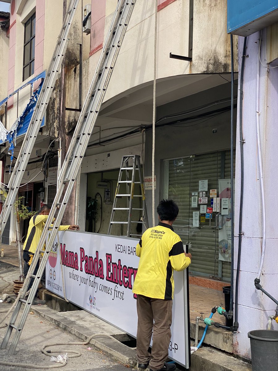 MamaPandaBaby's tweet photo. New signboard is up 🥰 https://t.co/DrMCuvr5GX