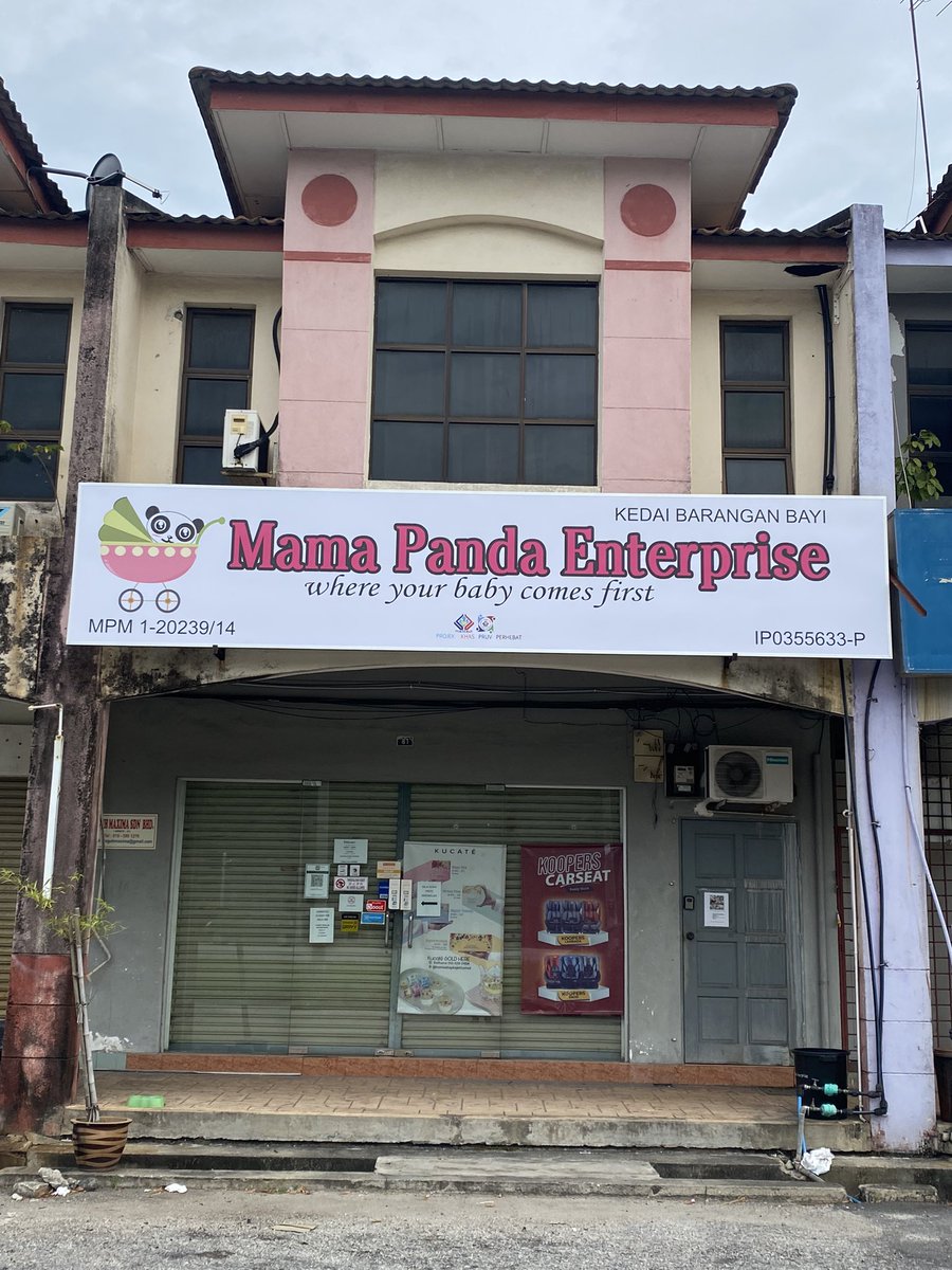 MamaPandaBaby's tweet photo. New signboard is up 🥰 https://t.co/DrMCuvr5GX