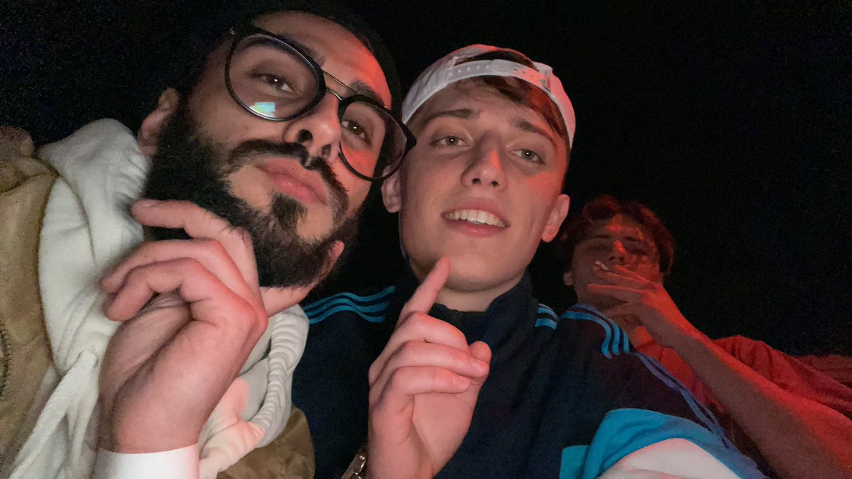 truepizdobol's tweet photo. Твитер не хочет показывать в ленте, что мы встретились с @Giggsya и @sosiFBI поэтому перезалив.
Ещё раз убеждаюсь, что твиттерские - самые приятные ☺️ https://t.co/Hfb5HoA0LS