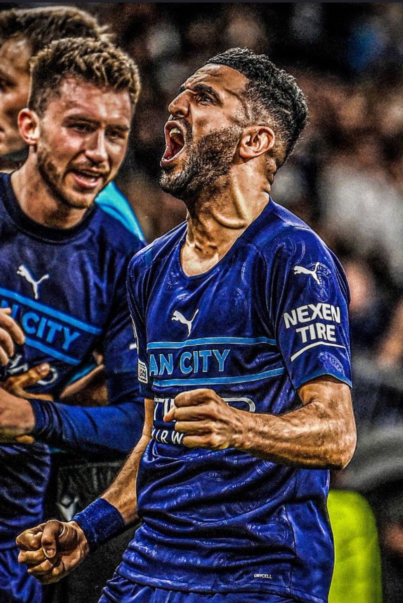DZFOOTBALLDZ's tweet photo. Meilleur joueur africain de la ligue des champions 🥇 Et 3ème meilleur joueurs de la ligue des champions 🥉 

La fierté des nôtres 💚🇩🇿 https://t.co/tSb6oSmMqF