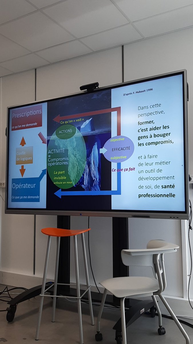 Apothet's tweet photo. "Former c'est aider les enseignants à faire de leur métier  un outil de santé professionnelle."
@patrickpicard 
Formation de formateurs en #educationprioritaire https://t.co/yKY6cAM9t6