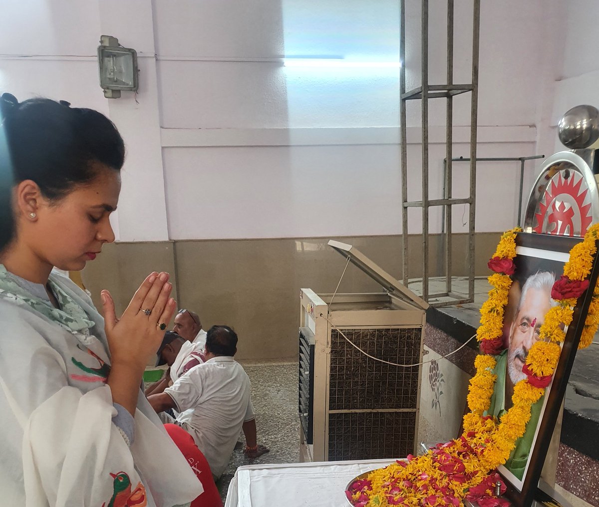 आज भाजपा भोपाल ग्रामीण की वरिष्ठ नेत्री विमला तिवारी जी के पतिदेव स्वर्गीय श्री अजय तिवारी जी के निधन पर शोक सभा में सम्मिलित होकर श्रद्धांजलि अर्पित की।