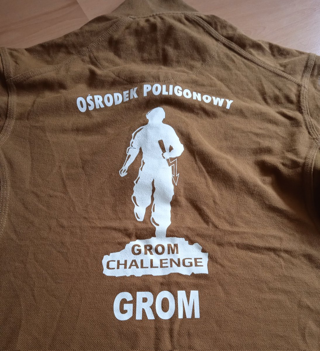 Woz_Piotr's tweet photo. Koszulkowe porządki i wspomnienia #CzerwonyBór @WojskaSpecjalne #GROM #GROMgroup #WSZdr #BOA #BOR (SOP), #medycynaPolaWalki. Może jeszcze koszulki się przydadzą ? ;) Pozdrawiam @ZbigniewWojnar1 @s_pitera @ZbigniewWojnar1 @ron__PL @Brzdac @p_brzezinski @Tash_Witk @dr_witt https://t.co/PsexBKfWpp