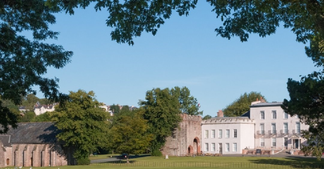TorreAbbey's tweet photo. From tomorrow, both Torre Abbey &amp; Torquay Museum are offering free adult entry tickets for anyone who has travelled by public transport. 

With the support of @Torbay_Council council, each venue has a limited number of tickets, so don't miss out. 

https://t.co/MJTucZx9yX https://t.co/VXsHiezVH2
