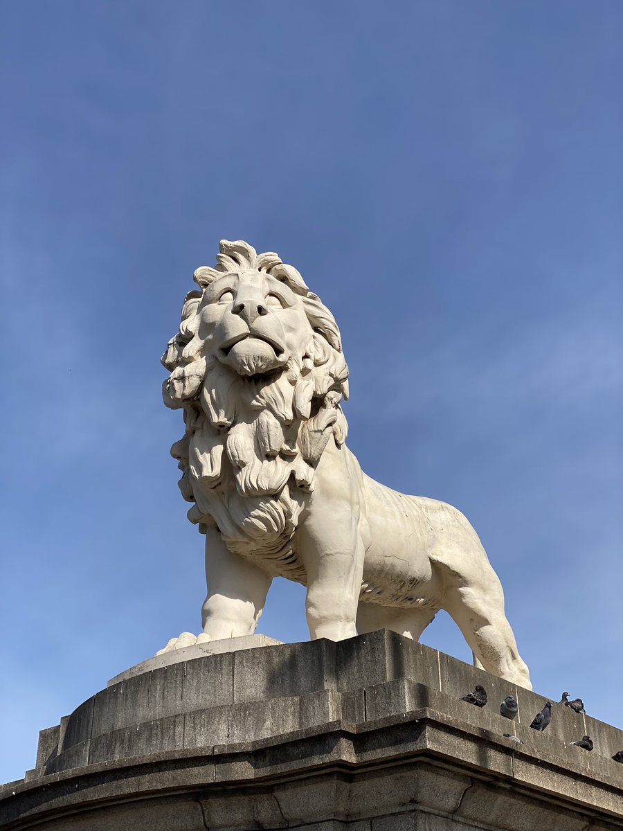 MisterGreenwich's tweet photo. You know what it’s like when you do a #TouristInYourOwnTown thing and ‘work’ seems to follow you? Well, that…. #SouthBankLion made from #CoadeStone https://t.co/LWyzPswenk