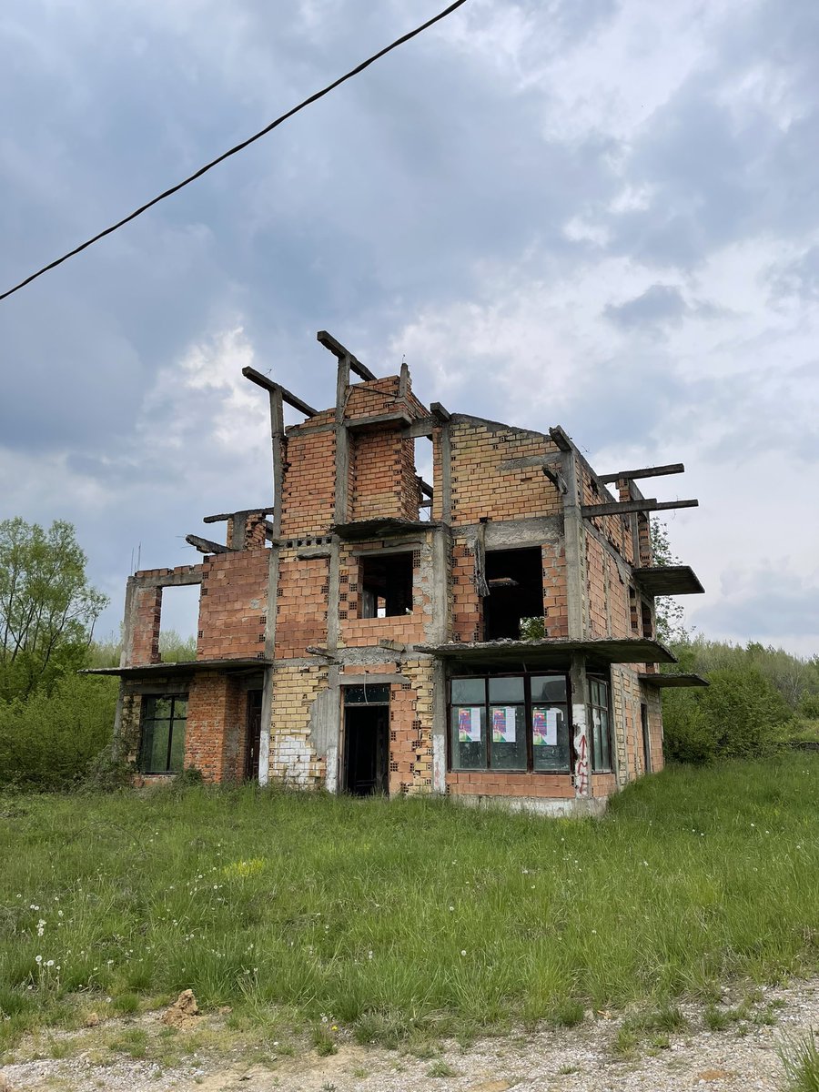 ado_hasanovic's tweet photo. #30YearsAgo #Glogova #Massacre #Bosnia &amp; #Herzegovina #War #NeverAgain #NeverForget #9May1992 https://t.co/Bk4mBFLKkq