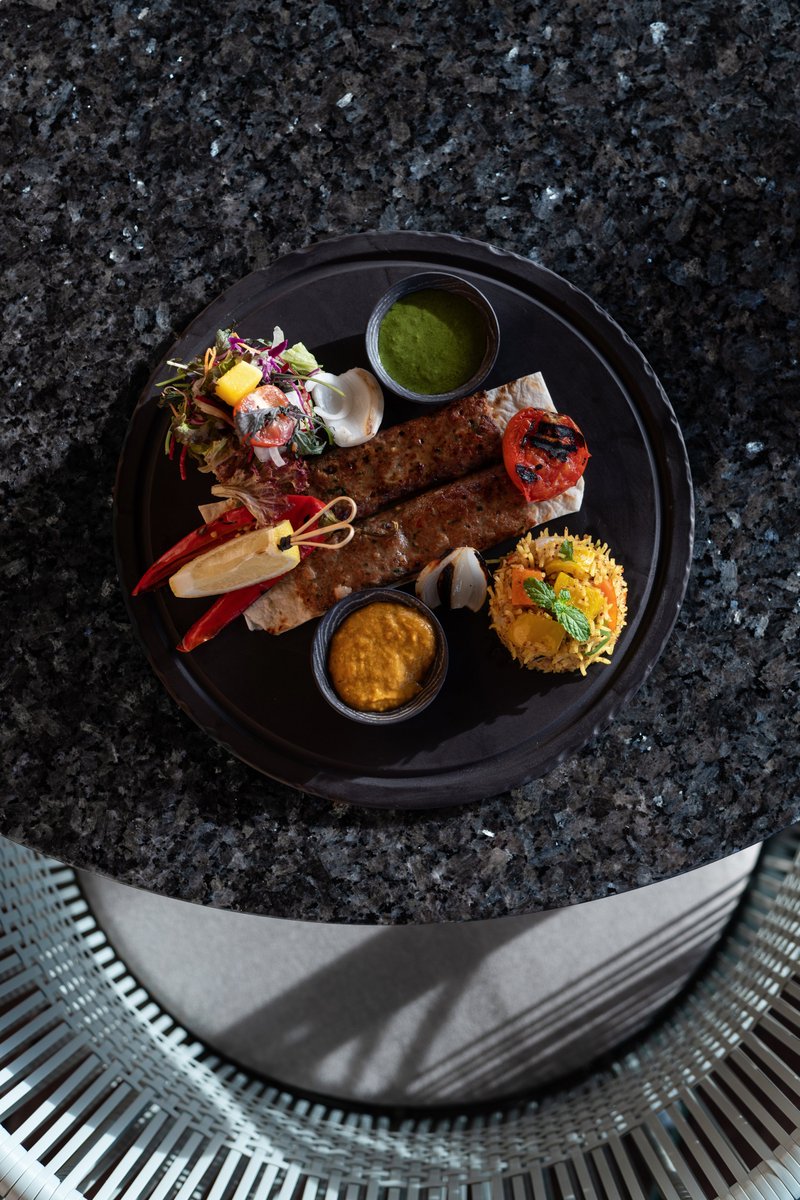 Maafushivaru_MV's tweet photo. One of our signature dining experiences with five
overwater private dining platforms, open to the stars above and the coral reef below. Classic grill-house fare including lobster, shrimp, choice cuts from our butcher, and Middle Eastern style kebabs cooked in our tandoor oven. https://t.co/3pOC4fyBgS