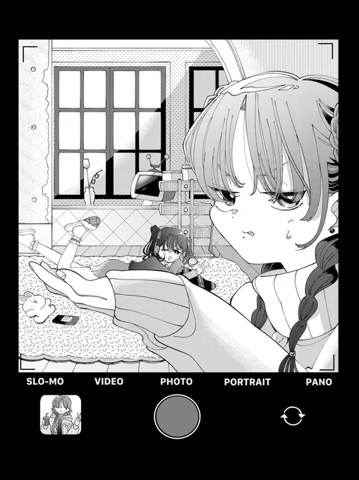 🌷お知らせ🌷本日発売のヤングアニマルZEROに「この百合はフィクションです」2話&amp;3話が同時に掲載されています。
握手会で死にかける話とタイムリープで死のうとして失敗、インスタでファンに助けを求める匂わせ投稿をする話の二本立てです。よろしくお願いします。 