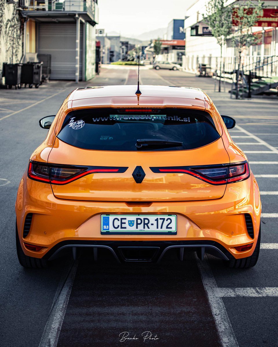 Car Pxrn tweet media