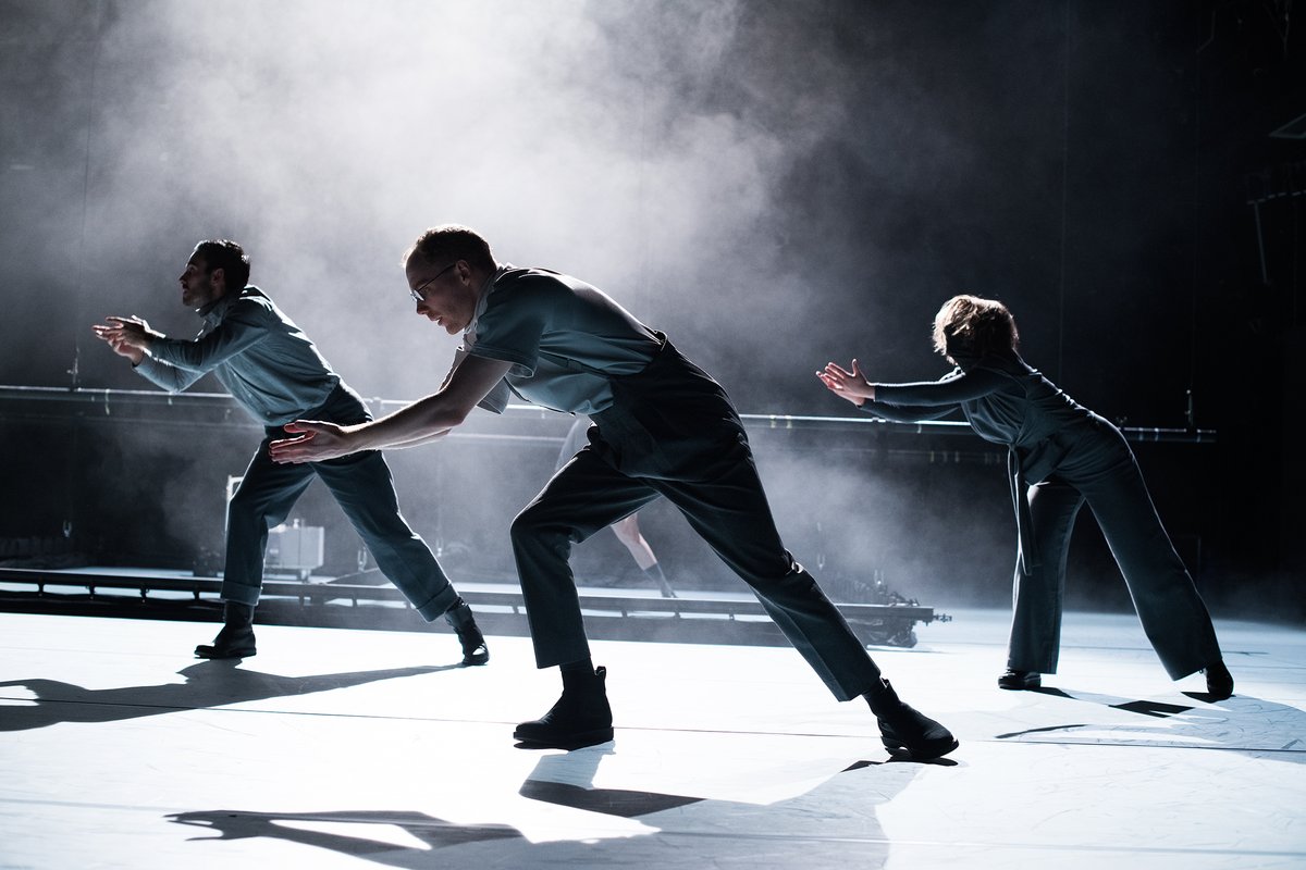 volkstheater's tweet photo. Neue Theaterwoche, neues Programm mit "Fata Morgana", einer Lesung mit Axel Hacke und Saša Stanišić und Felix Hafner, zu Gast zum Publikumsgespräch im Anschluss an die Vorstellung von "Herkunft"!
#theaterprogramm https://t.co/cfkni2Pus1