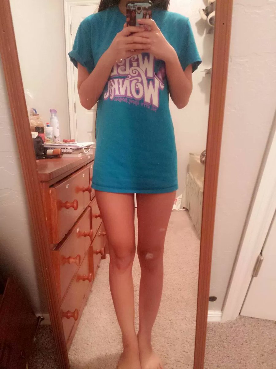 EroticMaika's tweet photo. New to #nsfwtwt 

♡ 19
♡ she/her
♡ bi
♡ asian
♡ shy

↻ &amp; ♡ to be moots https://t.co/bMleklO9ex