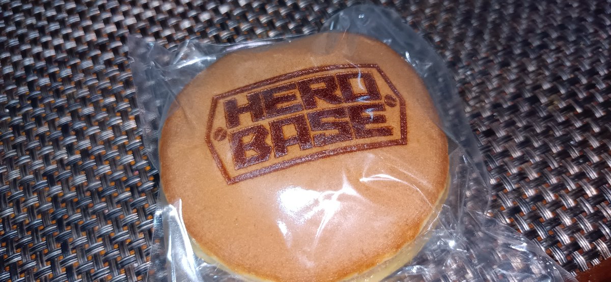 han_sekusiizaka's tweet photo. どら焼きうま〜
#ローカルヒーロー
#HEROBASE https://t.co/Hq3j8emxaL